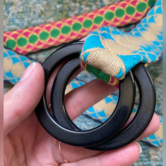 Hadley Poller pink snapdragon reversible print artisan ring belt, size large - Picture 5 of 9